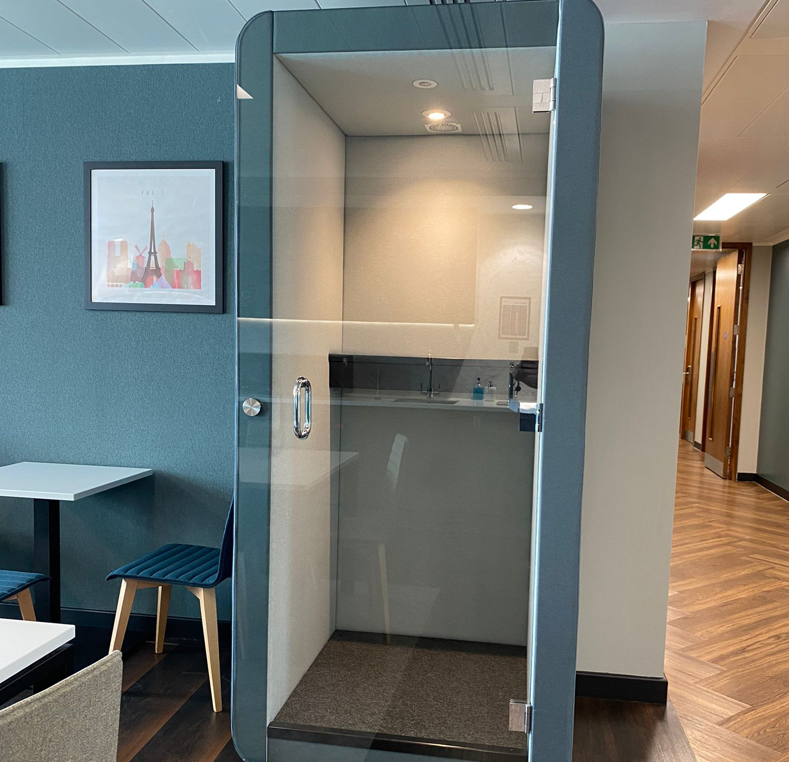 Penelope-Phone-Booth-4 Penelope Phone Booth