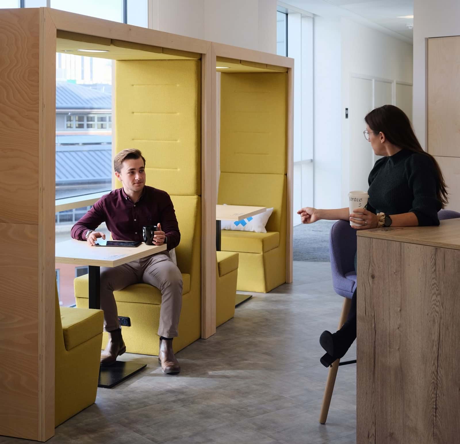 railway-carriage-booth_21 Meeting Booths | My Office Pod