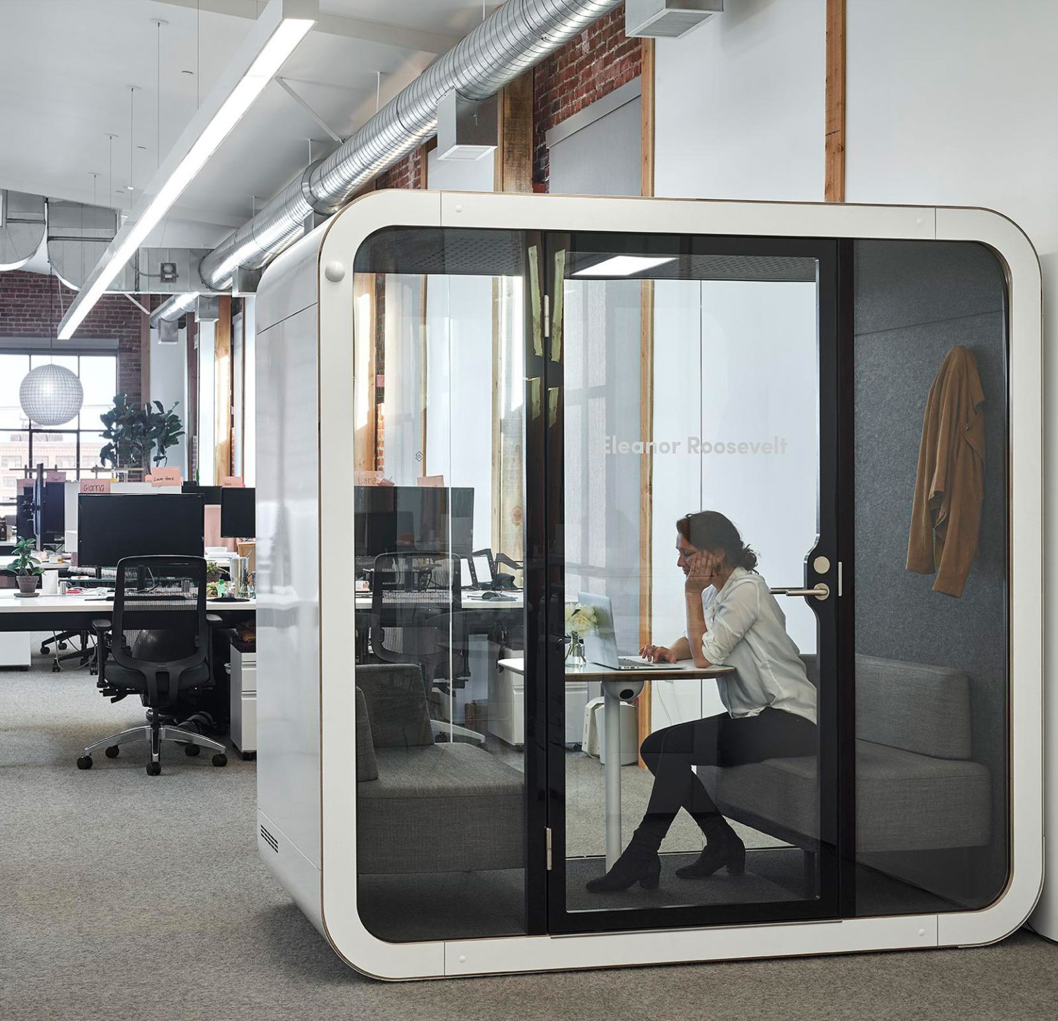 Framery Q | sleek and modern pod | My office pod