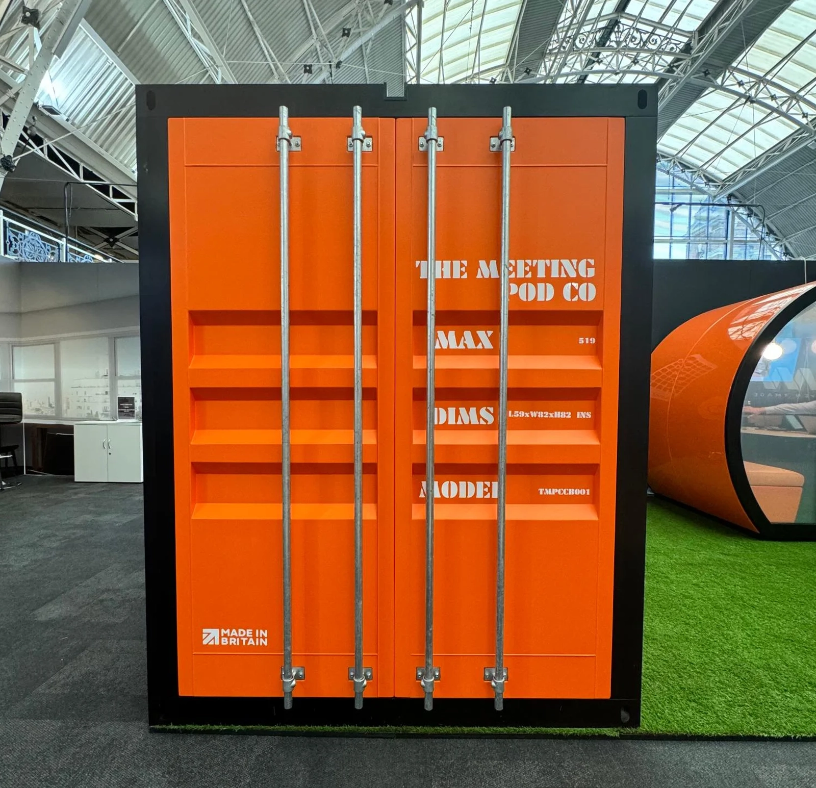 Outdoorcontainershack-4