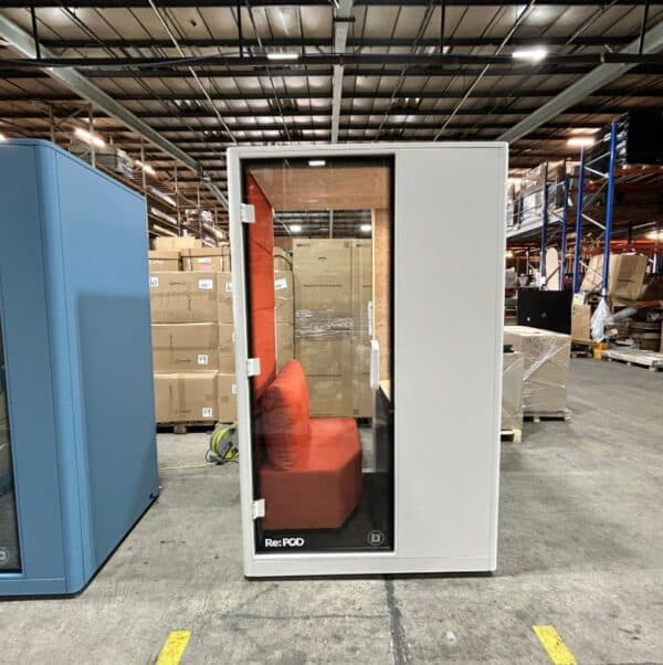 Calma Z Office Phone Booth - My office pod