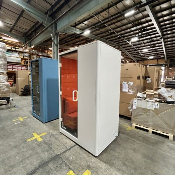 Calma Z Office Phone Booth - My office pod