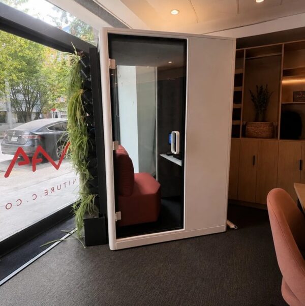 Calma Z Office Phone Booth - My office pod